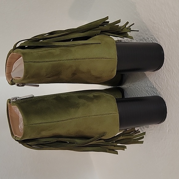 Women's Square Toe Chunky Block Heel Fringe Side Zipper Ankle Boots - Picture 4 of 7